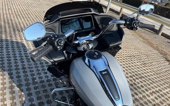Verleihmotorrad Harley-Davidson Road Glide FLTRX vom Händler Motorradhandel GmbH - Bild 8