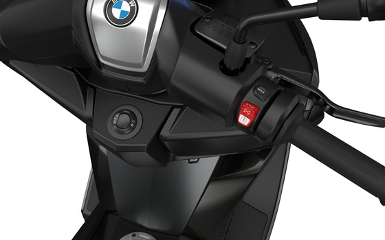 Verleihmotorrad BMW C 400 X vom Händler Motorrad Witzel GmbH - Bild 5