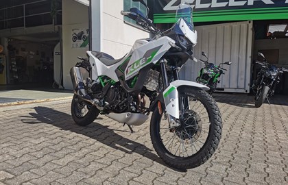 Leihmotorrad Kawasaki KLE500 SE
