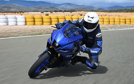 Verleihmotorrad Yamaha R125 vom Händler Motorcorner GmbH - Bild 3