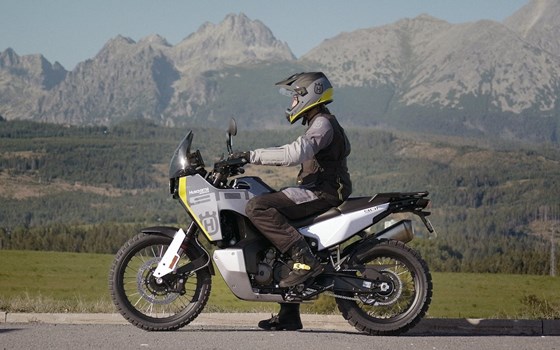 Verleihmotorrad Husqvarna Norden 901 vom Händler WATZINGER-MOTORRAD GmbH - Image 6