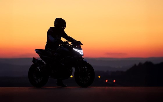 Verleihmotorrad CFMOTO 800NK Advanced vom Händler Hauthaler Vertriebs GmbH - Bild 9