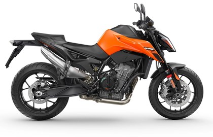 Leihmotorrad KTM 790 Duke