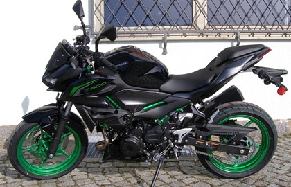 Leihmotorrad Kawasaki Z 500 SE