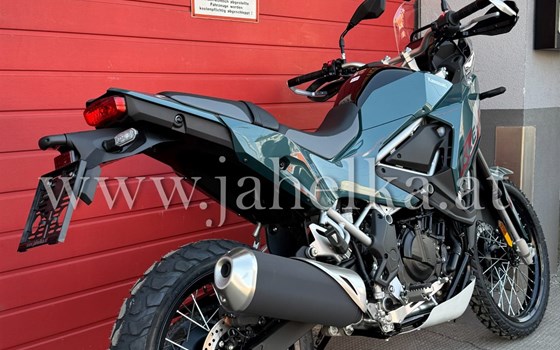 Verleihmotorrad Kawasaki KLE500 SE vom Händler Jahelka Zweirad GmbH - Bild 3