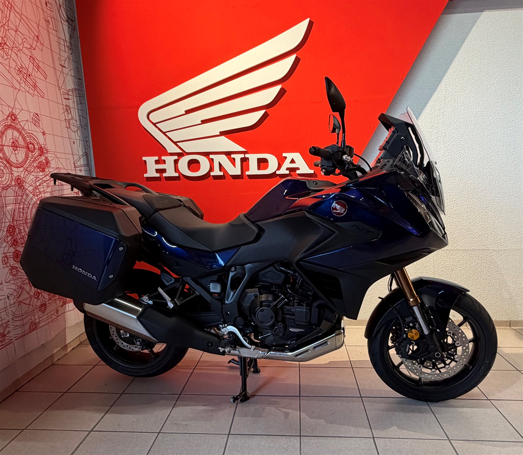 Honda NT1100 DCT Electronic Suspension