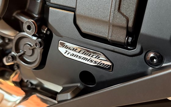 Verleihmotorrad Honda NT1100 DCT Electronic Suspension vom Händler Motorradhaus R. & V. Krapp OHG - Bild 7