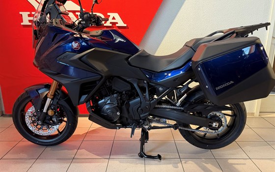 Verleihmotorrad Honda NT1100 DCT Electronic Suspension vom Händler Motorradhaus R. & V. Krapp OHG - Bild 2