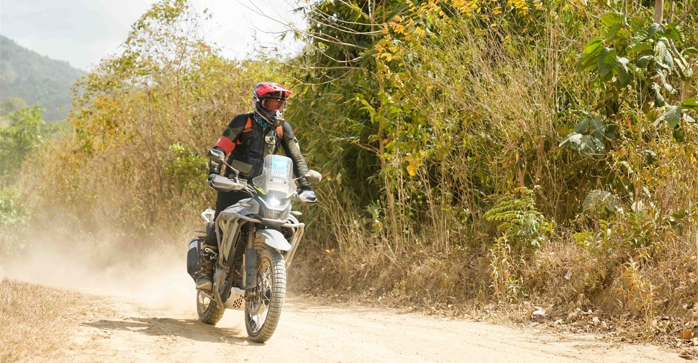 Verleihmotorrad CFMOTO 450MT vom Händler Warm Up Zweiradtechnik GmbH