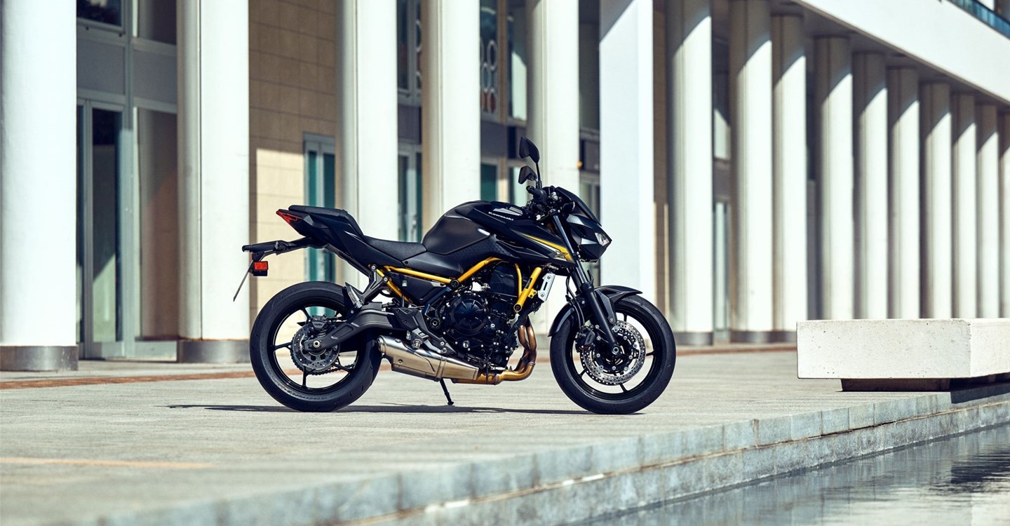 Verleihmotorrad Kawasaki Z650 S vom Händler Warm Up Zweiradtechnik GmbH