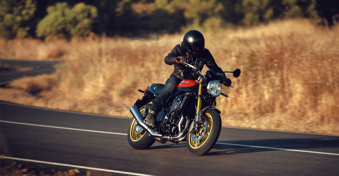 Verleihmotorrad Kawasaki Z900 RS SE vom Händler Warm Up Zweiradtechnik GmbH