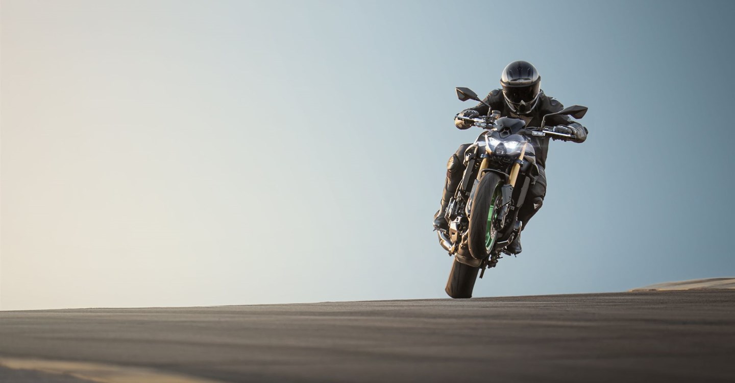 Verleihmotorrad Kawasaki Z900 SE vom Händler Warm Up Zweiradtechnik GmbH