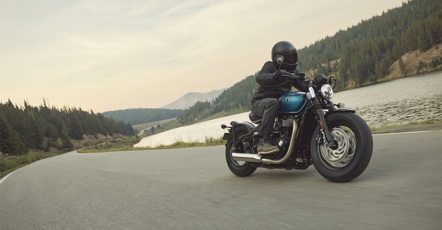 Verleihmotorrad Triumph Bonneville Bobber vom Händler Warm Up Zweiradtechnik GmbH