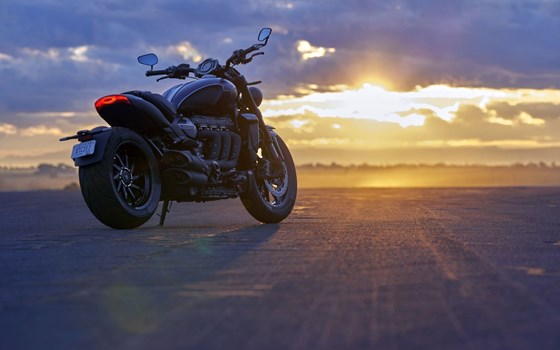 Verleihmotorrad Triumph Rocket 3 Storm R vom Händler Warm Up Zweiradtechnik GmbH - Bild 11