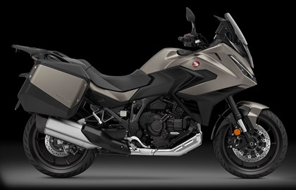 Leihmotorrad Honda NT1100 DCT