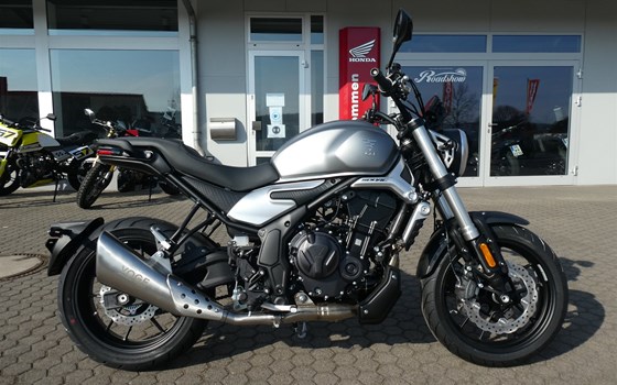 Verleihmotorrad Voge 500AC vom Händler Zweirad-Center Zöller - Bild 1