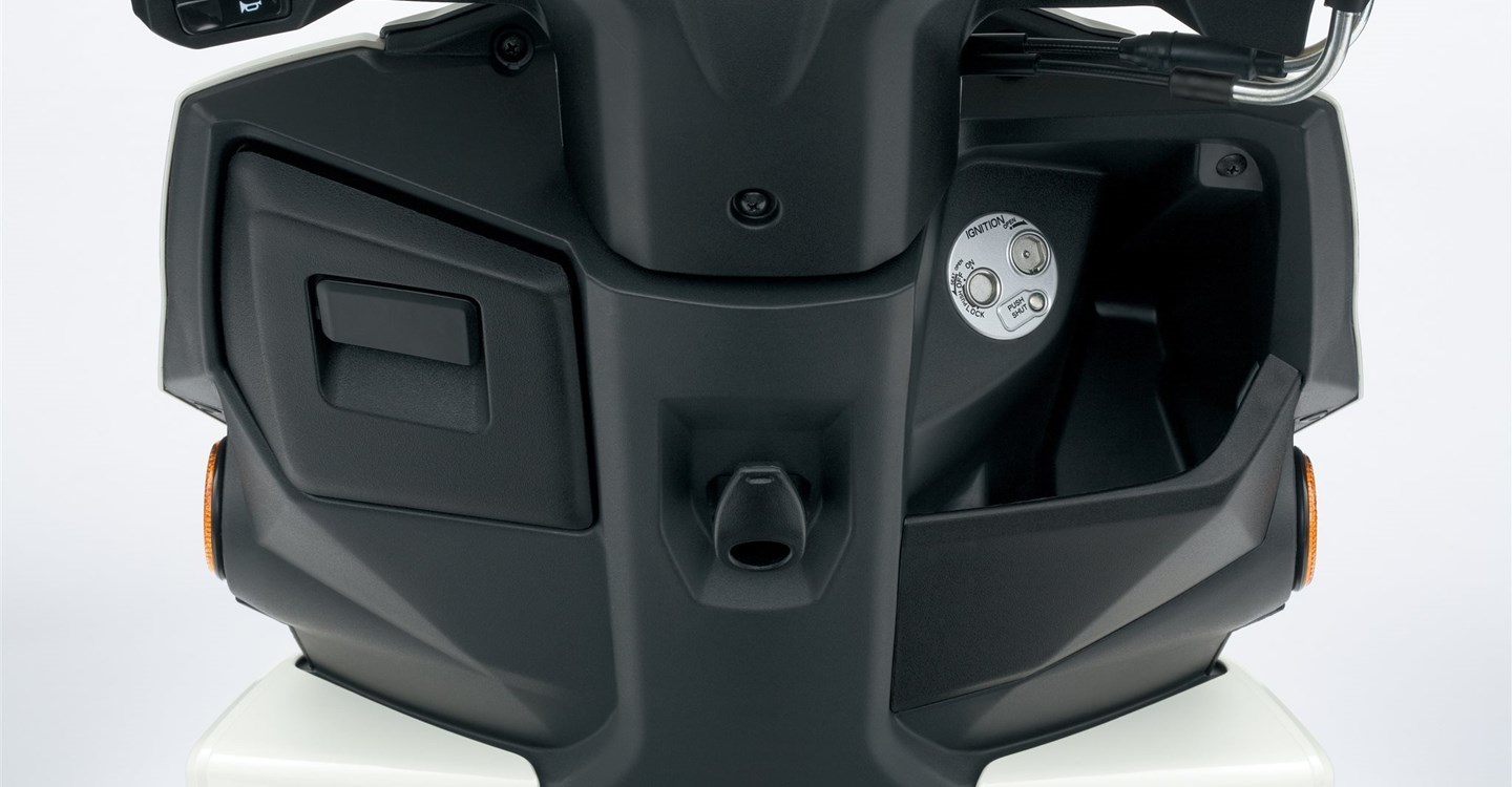 Verleihmotorrad Suzuki Avenis 125 vom Händler BKM Bikes Handels GmbH