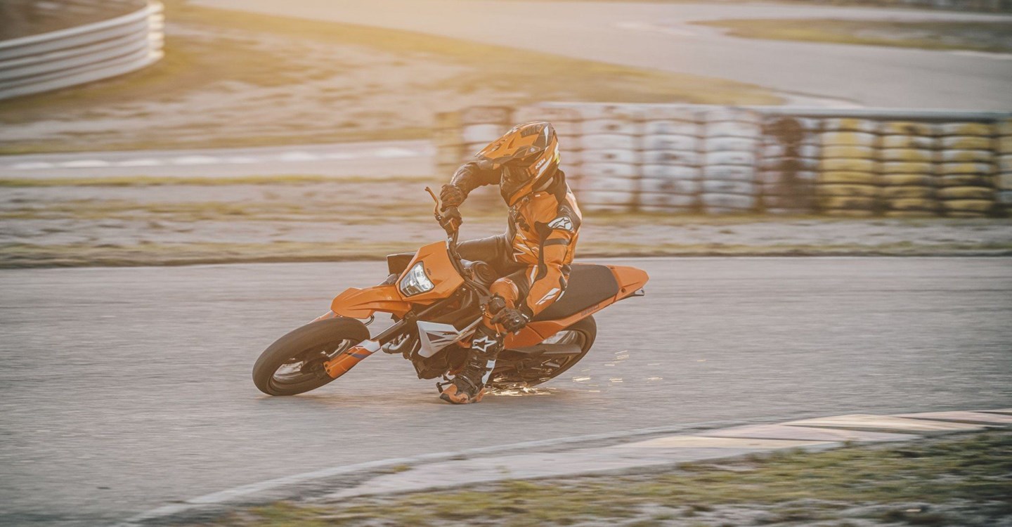 Verleihmotorrad KTM 390 SMC R vom Händler BKM Bikes Handels GmbH