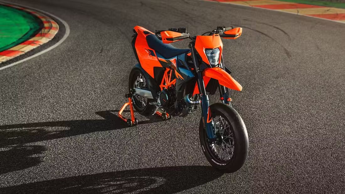 Verleihmotorrad KTM 690 Supermoto vom Händler BKM Bikes Handels GmbH