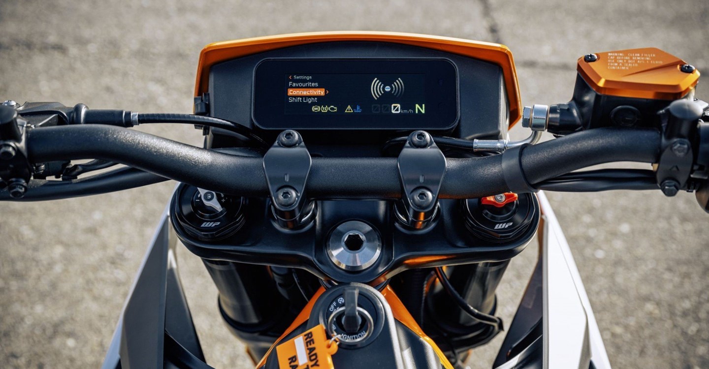 Verleihmotorrad KTM 390 SMC R vom Händler Motorrad Reinhardt GmbH