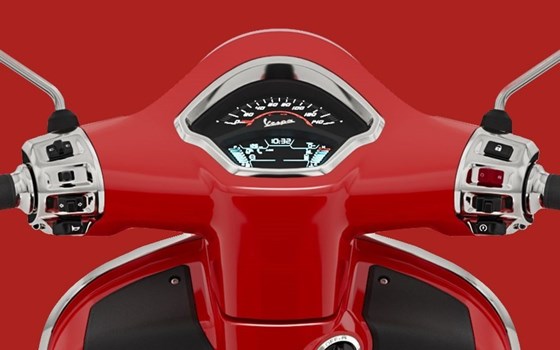 Verleihmotorrad Vespa GTS 310 Super vom Händler Motorrad Geisenhofer GmbH & Co. KG  - Bild 2