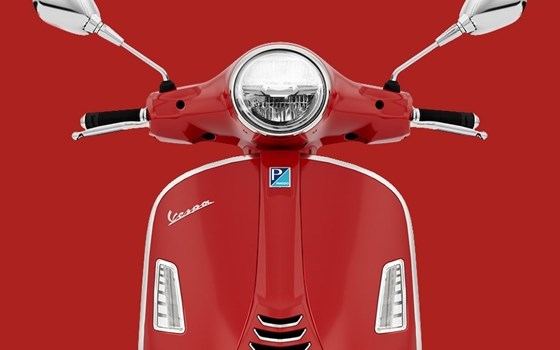 Verleihmotorrad Vespa GTS 310 Super vom Händler Motorrad Geisenhofer GmbH & Co. KG  - Bild 3