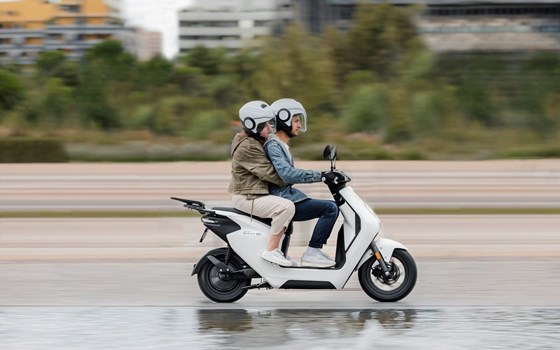 Verleihmotorrad Honda CUV e: vom Händler GEDE Techn. Handel GmbH - Bild 2