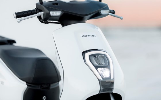 Verleihmotorrad Honda CUV e: vom Händler GEDE Techn. Handel GmbH - Bild 4