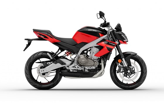 Verleihmotorrad Aprilia Tuono 457 vom Händler Schwarz Motorized - Bild 2
