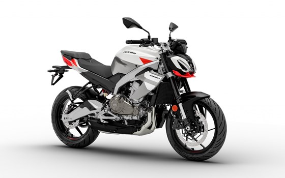 Verleihmotorrad Aprilia Tuono 457 vom Händler Schwarz Motorized - Bild 3