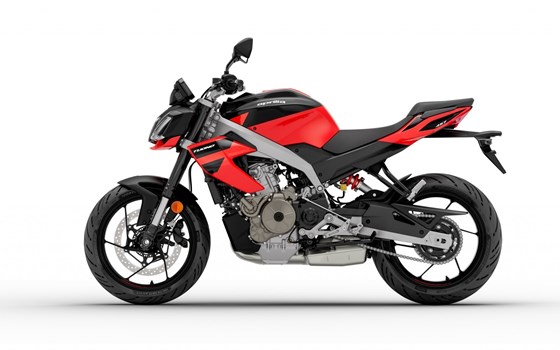 Verleihmotorrad Aprilia Tuono 457 vom Händler Schwarz Motorized - Bild 7
