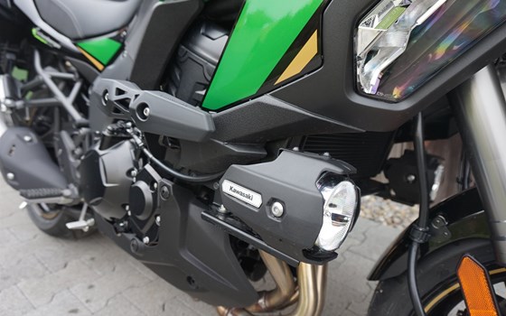 Verleihmotorrad Kawasaki Versys 1100 SE vom Händler Eichenberger Zweirad-Sport - Bild 9