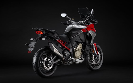 Verleihmotorrad Ducati Multistrada V4 Rally vom Händler Ducati Hamburg  - Bild 6