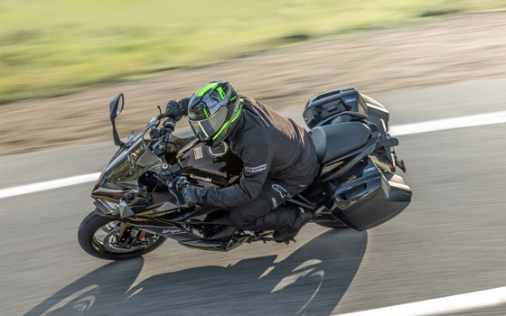 Verleihmotorrad Kawasaki Ninja 1100SX vom Händler Stöbe Motorräder - Bild 3
