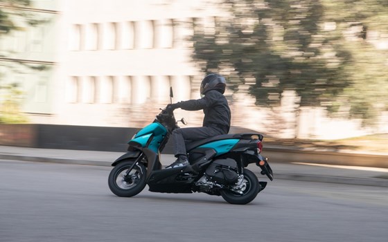 Verleihmotorrad Yamaha RayZR vom Händler MotoYama GmbH - Bild 3