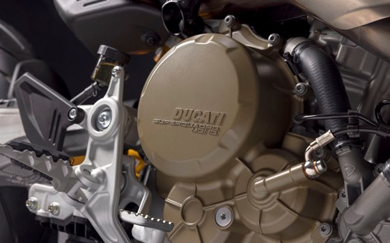 Verleihmotorrad Ducati Hypermotard 698 Mono RVE vom Händler Ducati Bochum - Bild 13