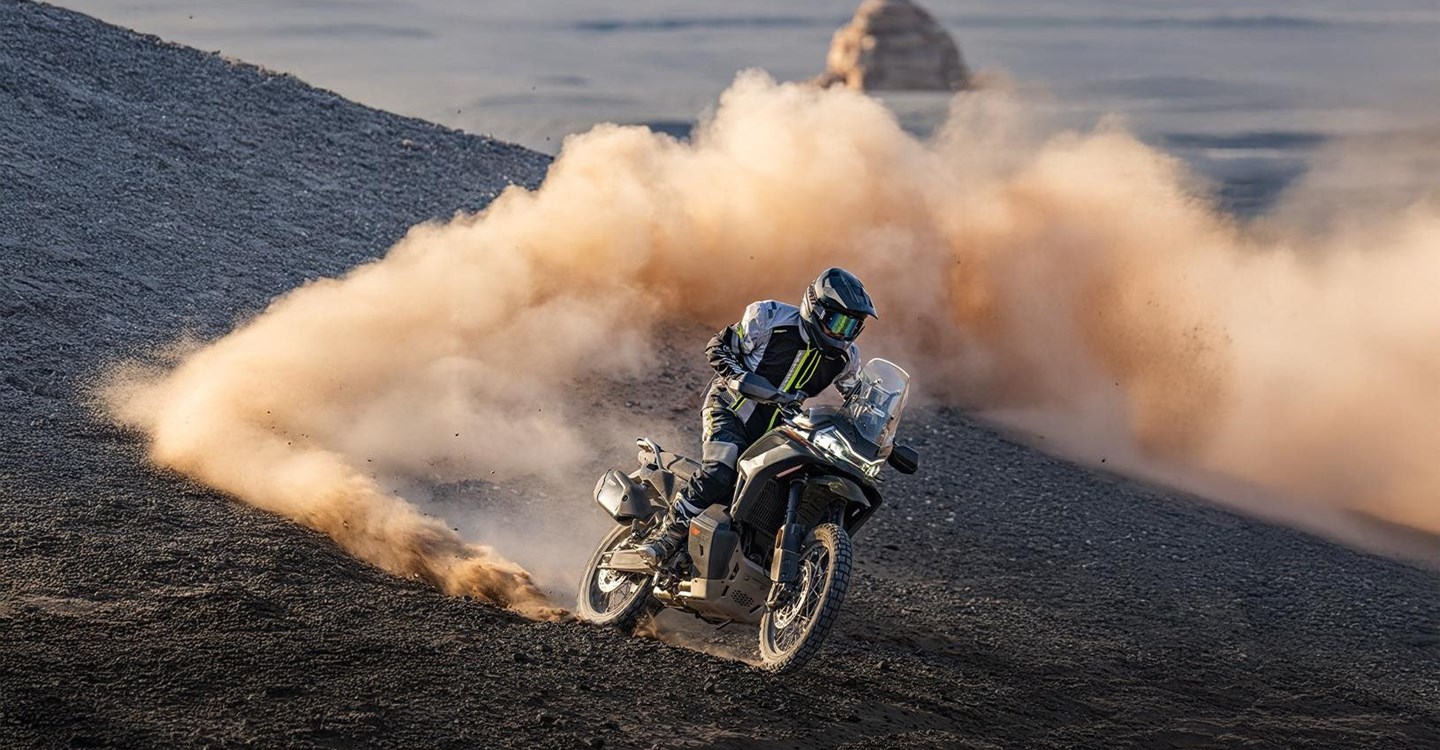 Verleihmotorrad CFMOTO 1000MT-X vom Händler Warm Up Zweiradtechnik GmbH