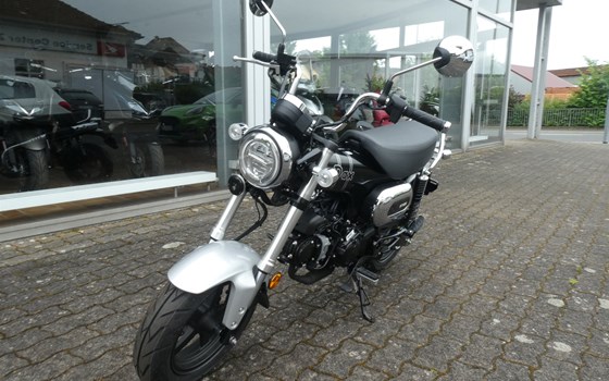 Verleihmotorrad Honda Dax 125 vom Händler Zweirad-Center Zöller - Bild 2
