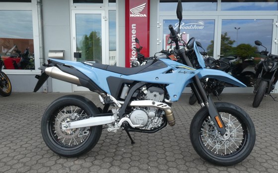Verleihmotorrad Suzuki DR-Z 400 SM vom Händler Zweirad-Center Zöller - Bild 1