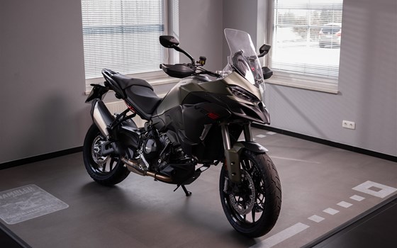 Verleihmotorrad Ducati Multistrada V2 S vom Händler Zweirad Meggle GmbH & Co. KG - Bild 1