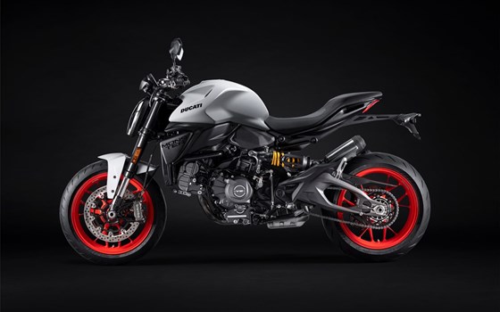 Verleihmotorrad Ducati Monster vom Händler Zweirad Meggle GmbH & Co. KG - Bild 5
