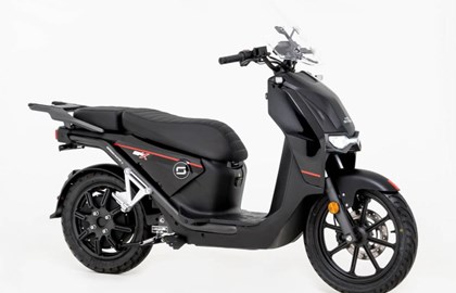 Leihmotorrad Super Soco CPX 90 km/h