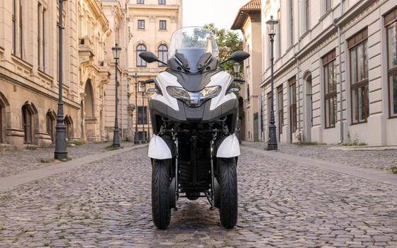 Verleihmotorrad Yamaha Tricity 300 vom Händler Motorrad Rubin GmbH & Co.KG - Bild 5