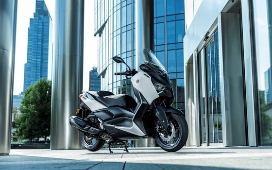 Verleihmotorrad Yamaha XMAX 300 Tech MAX vom Händler Motorrad-Center - Bild 7