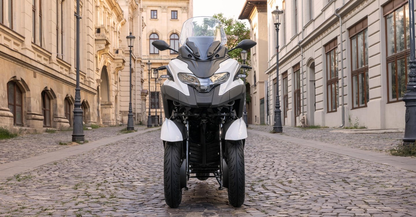 Verleihmotorrad Yamaha Tricity 300 Airbag vom Händler Zweirad Center Gawelleck