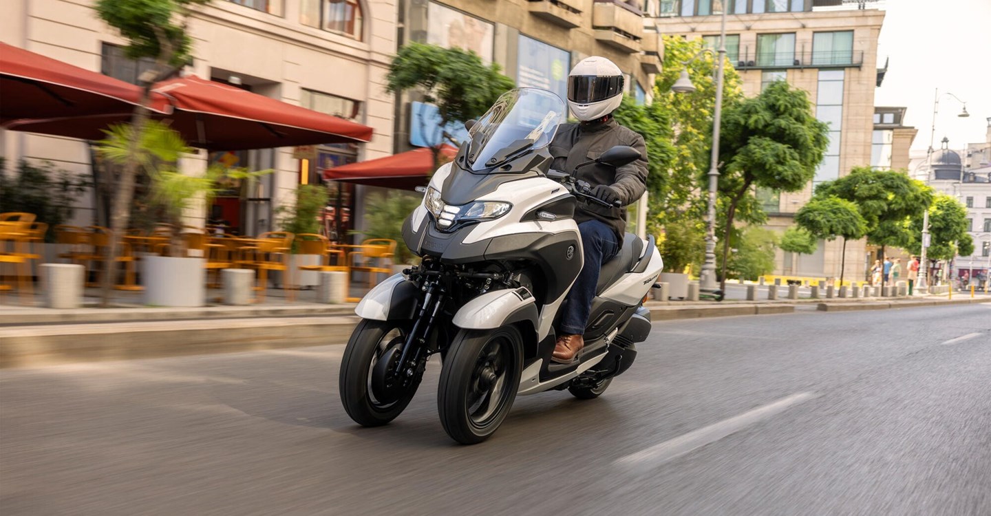 Verleihmotorrad Yamaha Tricity 300 Airbag vom Händler Zweirad Center Gawelleck