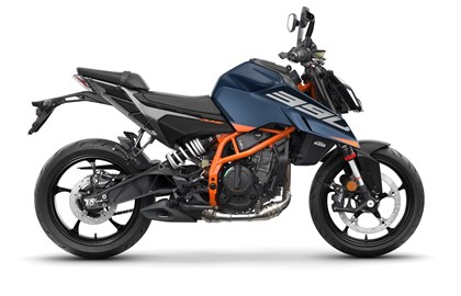 Leihmotorrad KTM 390 Duke