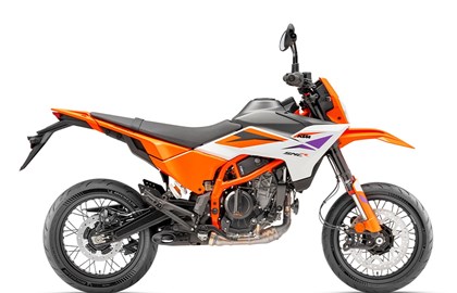 Leihmotorrad KTM 390 SMC R