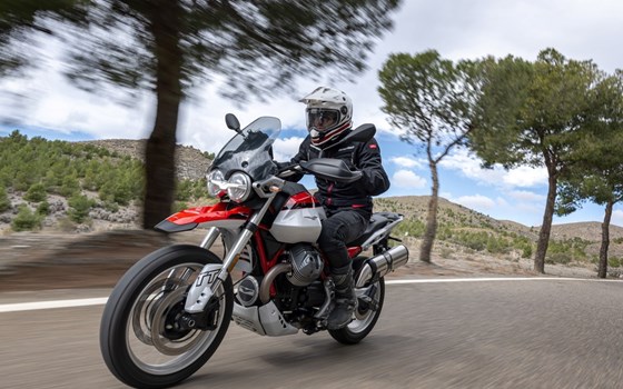 Verleihmotorrad Moto Guzzi V85 TT vom Händler Sauer & Freuding GbR TOPSPEED Motorradwelt Trier - Bild 7