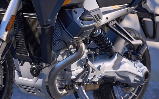 Verleihmotorrad Moto Guzzi Stelvio vom Händler Sauer & Freuding GbR TOPSPEED Motorradwelt Trier - Bild 18